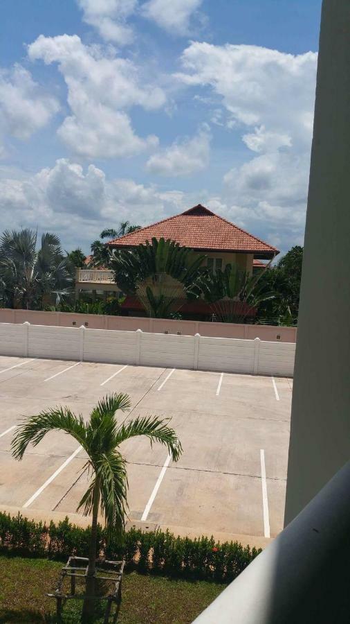 GrandBlue Condominium By Dirk Mae Phim Exterior foto